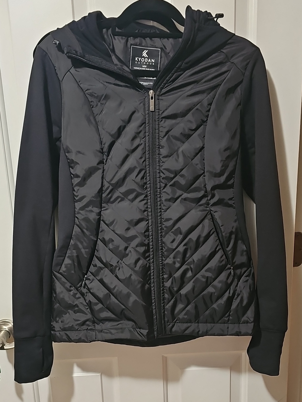 Women's Kyodan Black Quilted Hooded Jacket with Stretch Panels New  Medium